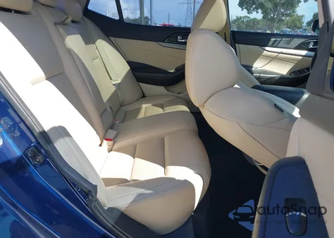 2017 Nissan Maxima 3.5 Sl from USA, damaged, VIN 1N4AA6AP4HC404404